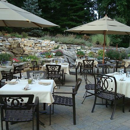 Bavarian Inn Шепердстаун Екстер'єр фото