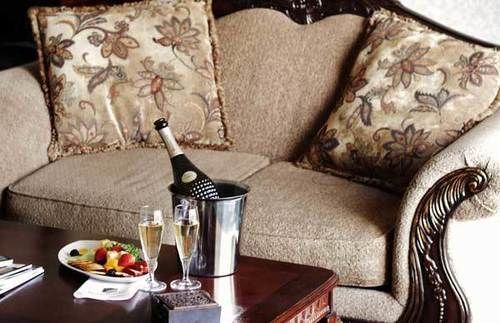 Bavarian Inn Шепердстаун Екстер'єр фото