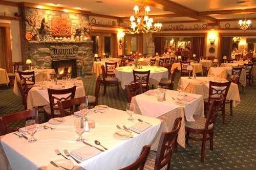 Bavarian Inn Шепердстаун Екстер'єр фото
